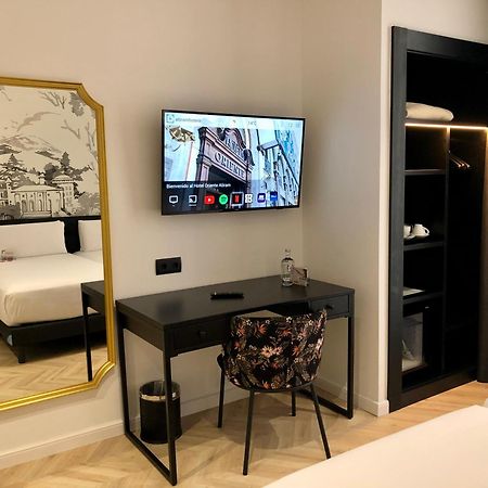 Oriente Atiram Hotel Barcelona Bagian luar foto