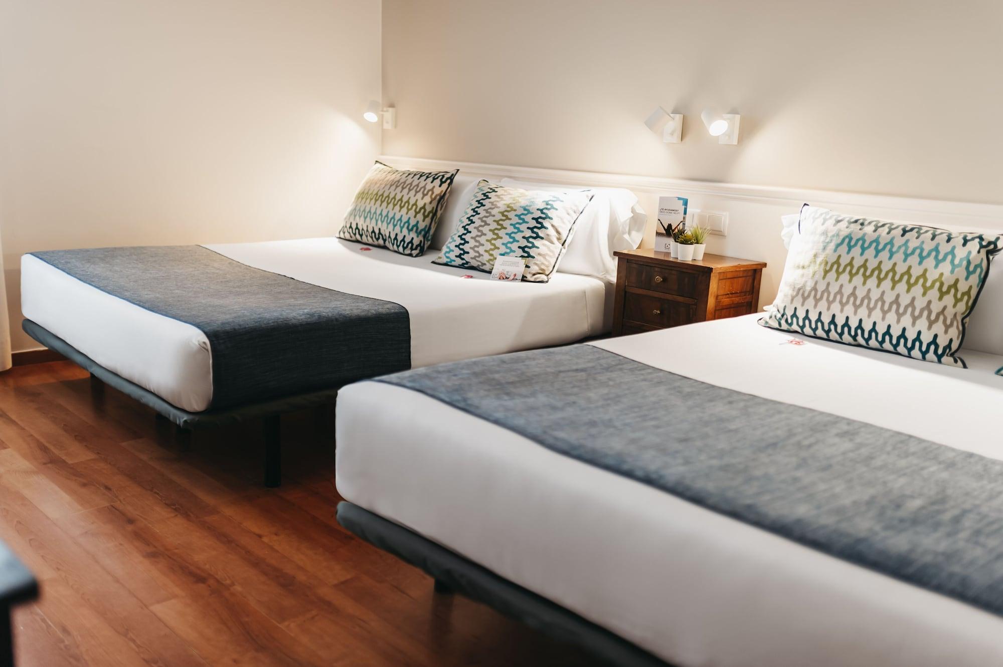 Oriente Atiram Hotel Barcelona Bagian luar foto