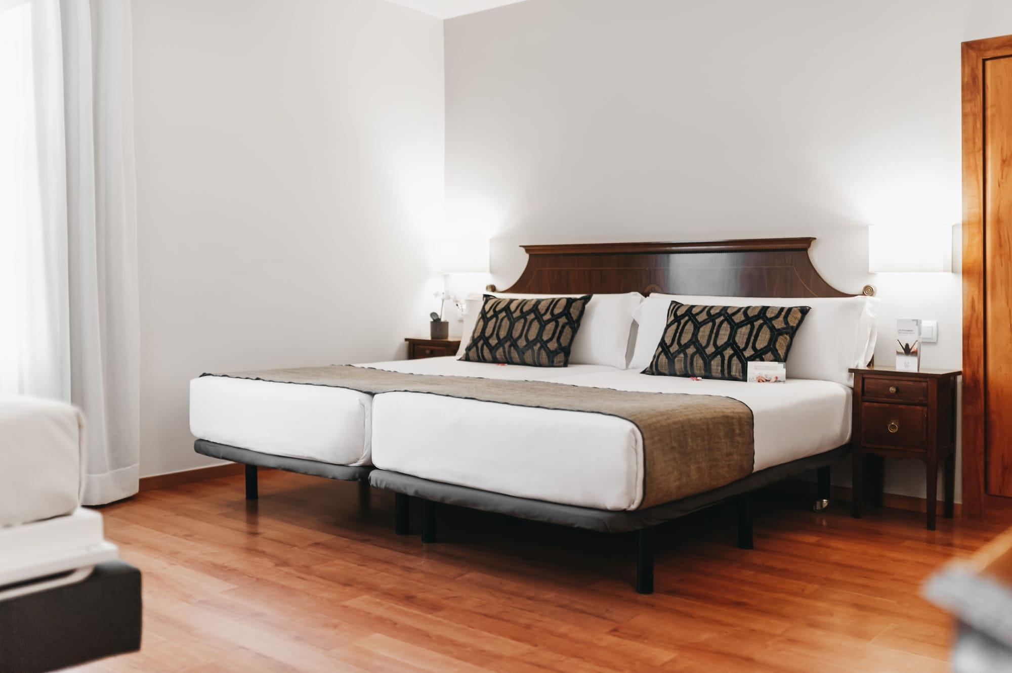 Oriente Atiram Hotel Barcelona Bagian luar foto
