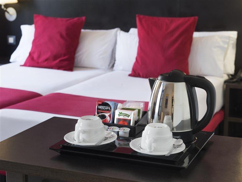 Oriente Atiram Hotel Barcelona Bagian luar foto