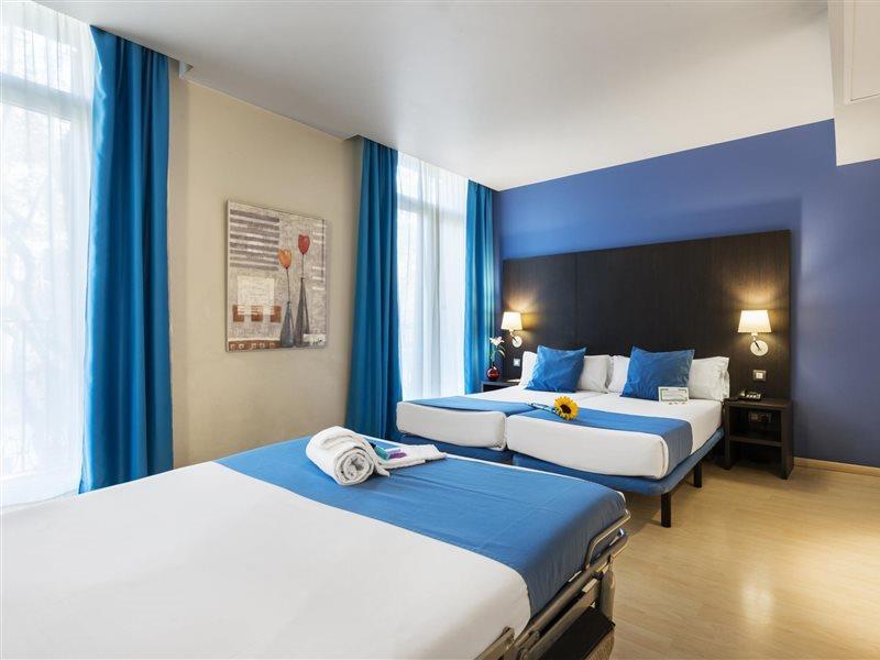 Oriente Atiram Hotel Barcelona Bagian luar foto