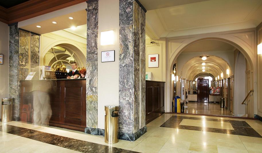 Oriente Atiram Hotel Barcelona Bagian luar foto