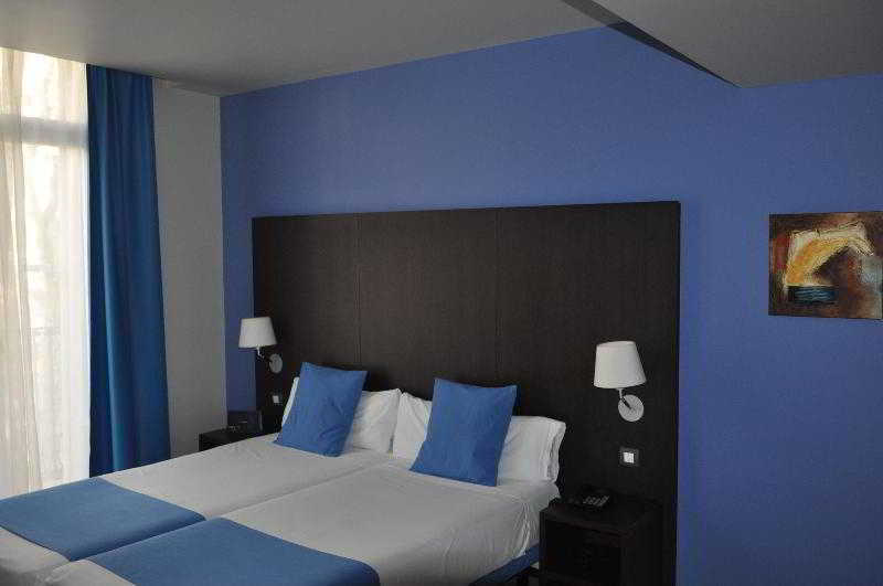 Oriente Atiram Hotel Barcelona Bagian luar foto