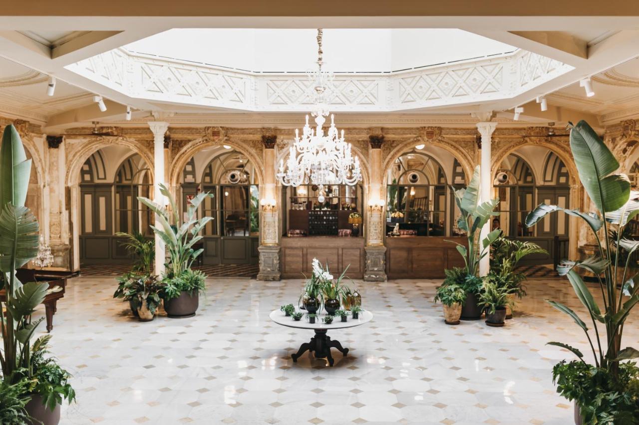 Oriente Atiram Hotel Barcelona Bagian luar foto