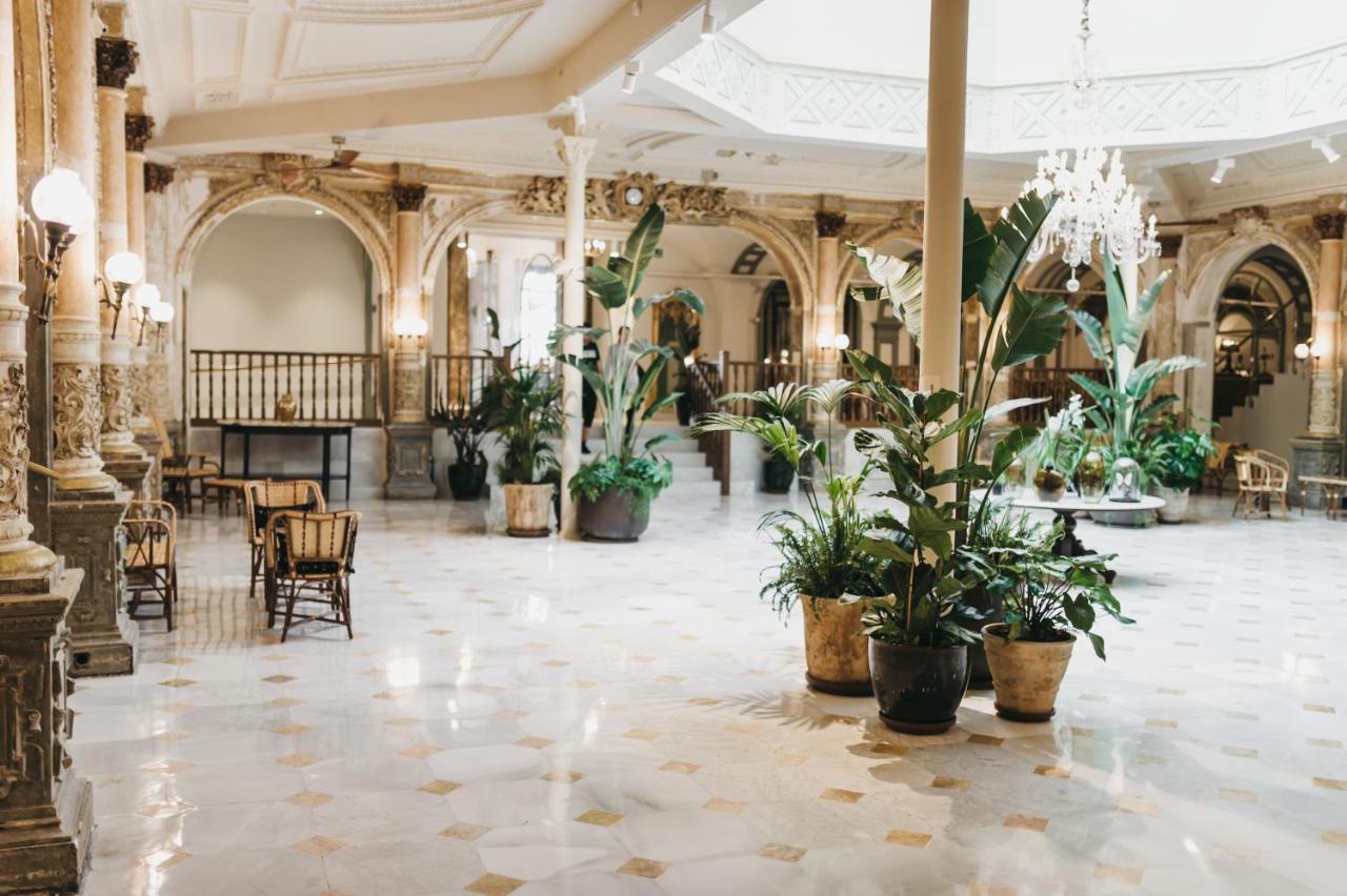 Oriente Atiram Hotel Barcelona Bagian luar foto